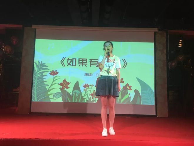 清風(fēng)智媒商業(yè)級(jí)空氣凈化機(jī)閃耀全球INS大會(huì)“好好工作節(jié)” 引領(lǐng)智慧辦公健康新紀(jì)元